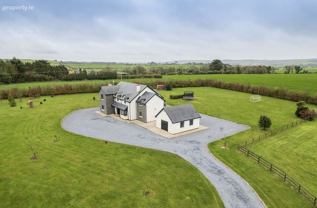 Donickmore, Dungourney, Midleton, Co. Cork - Click to view photos