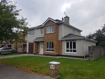 44 The Sycamores, Edenderry, Co. Offaly - Image 2
