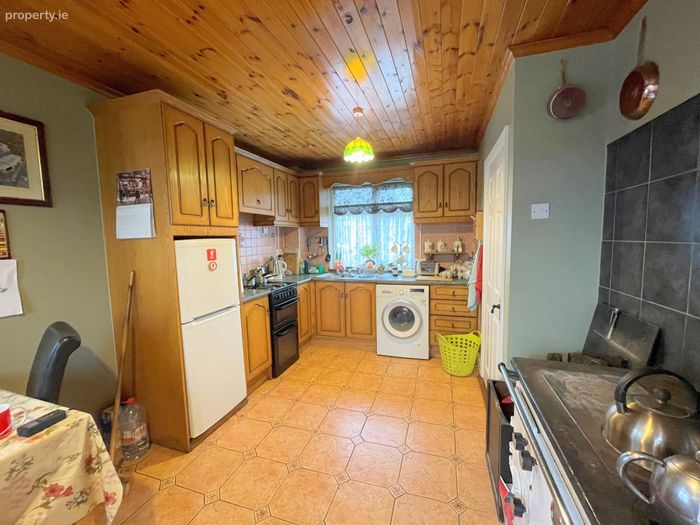 4 Castle Gardens, Newtownforbes, Co. Longford Property.ie