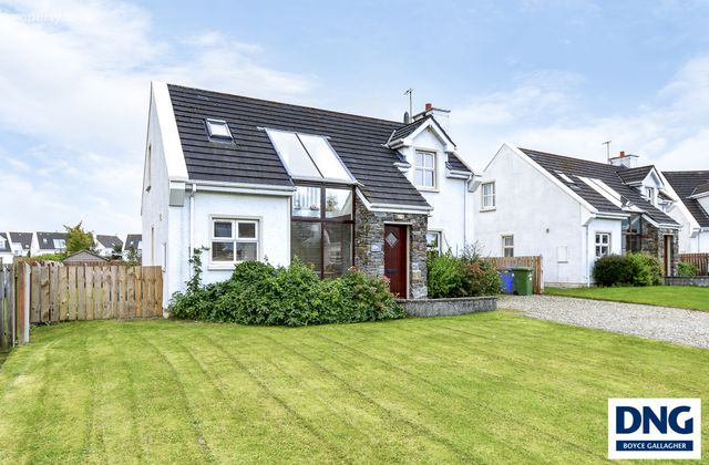 Sea Spray, 23 Clearwaters, Rathmullan, Co. Donegal - Click to view photos