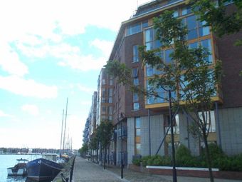 The George, Charlotte Quay Dock, Ringsend Road, Grand Canal Dock, Dublin 2