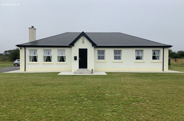 The Old Bog Road, Wardhouse, Tullaghan, Co. Leitrim - Click to view photos