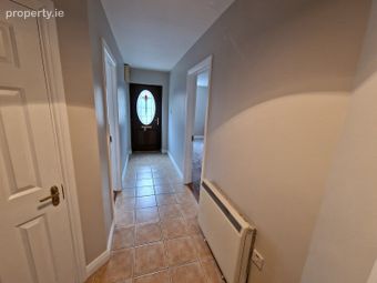 18 Cathedral Court, Clare Road, Ennis, Co. Clare - Image 2
