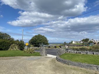 2 Rent An Irish Cottage, Ballyvaughan, Co. Clare - Image 3