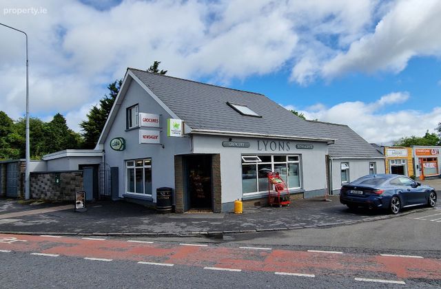 Kellys Corner, Lifford Road, Ennis, Co. Clare - Click to view photos