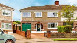 33 Pinewood Drive,Dublin 11, Glasnevin, Dublin 11 - Semi-detached house