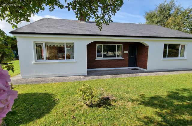 Clonlee, 29 P&aacute;irc Na D&uacute;n, Tralee, Co. Kerry - Click to view photos
