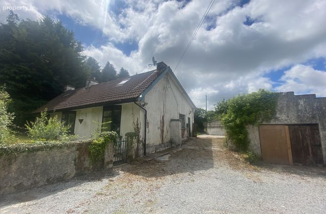Darna, Lavally Lower, Mallow, Co. Cork - Click to view photos