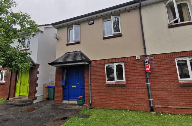 2b Clonmore Grove, Tralee, Co. Kerry - Click to view photos