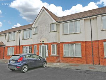 Apartment 46, Town Court, Shannon, Co. Clare - Image 2