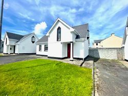 6 The Cloisters, Kilkee, Co. Clare - House to Rent
