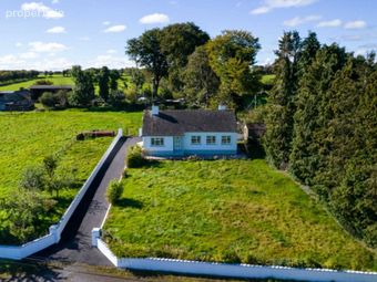 Residence On C.1.85 Acres At Ballyglass, Knockcroghery, Co. Roscommon