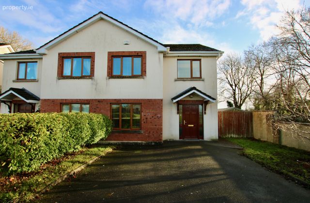 7 D&uacute;n&aacute;rus, Ballymulvey Road, Ballymahon, Co. Longford - Click to view photos