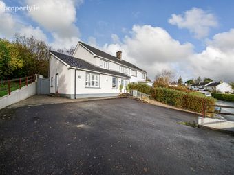 49 Hawthorn Heights, Letterkenny, Co. Donegal - Image 2