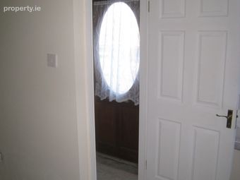 4 Wolfe Tone Court, Edgeworthstown, Co. Longford - Image 2