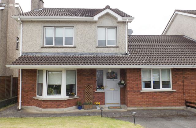 122 College Hill, Mullingar, Co. Westmeath - Click to view photos