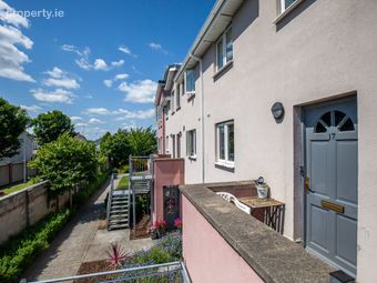 17 Orchard Way, Donaghmede, Dublin 13 - Image 3