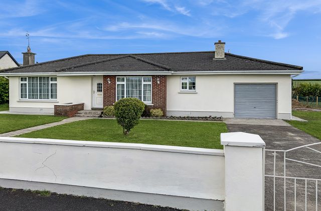 Knockanes, Patrickswell, Adare, Co. Limerick - Click to view photos
