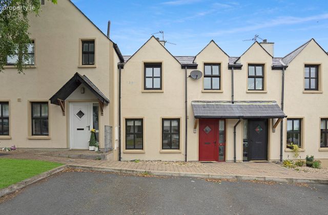 14 Shore Court, Omeath, Co. Louth - Click to view photos