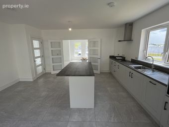 55 The Grange, Donegal Town, Co. Donegal - Image 4