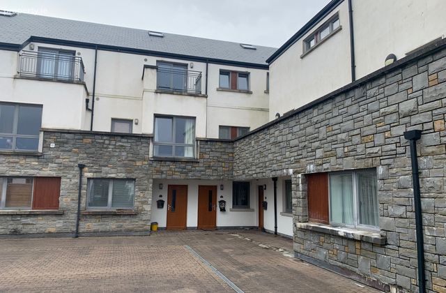 Apartment 40, Cair&eacute;al M&oacute;r, Galway City, Co. Galway - Click to view photos