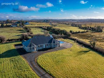 Waterside Property, Cleaheen, Cootehall, Carrick-on-Shannon, Co. Roscommon