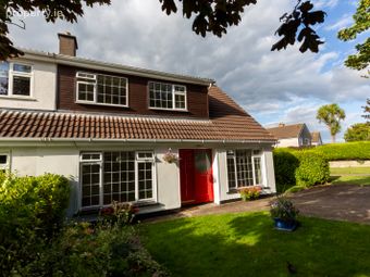 3 Finnis Terre Lawns, Seapark, Abbeyside., Dungarvan, Co. Waterford - Image 2