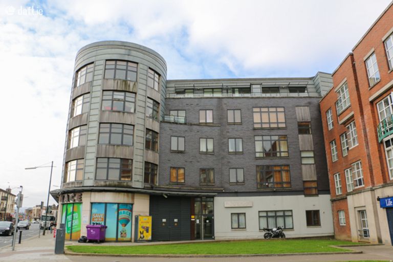 St Patrick's Court , Clanbrassil Street, Dublin 8 - Click to view photos