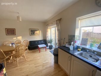 Apartment 46, Croke Gardens, Thurles, Co. Tipperary - Image 3