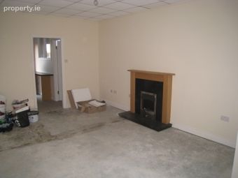 4 Wolfe Tone Court, Edgeworthstown, Co. Longford - Image 3