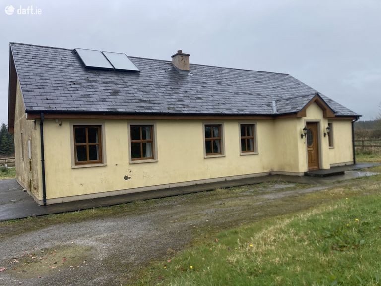 Upper Coom, Gneeveguilla, Co. Kerry - Click to view photos