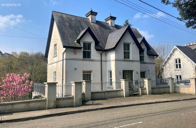 Starshollow, Spawell Road, Wexford Town, Co. Wexford - Click to view photos