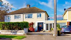 73 Ludford Park,Dublin 16, Ballinteer, Dublin 16 - Semi-detached house