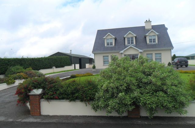 Kilreekil, Loughrea, Co. Galway - Click to view photos
