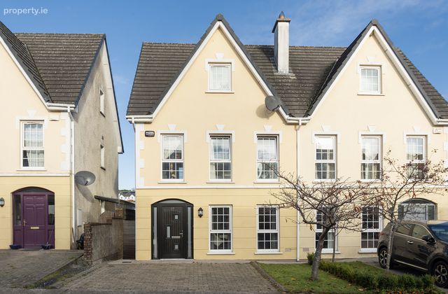 17 Redwood Avenue, Broomfield, Midleton, Co. Cork - Click to view photos