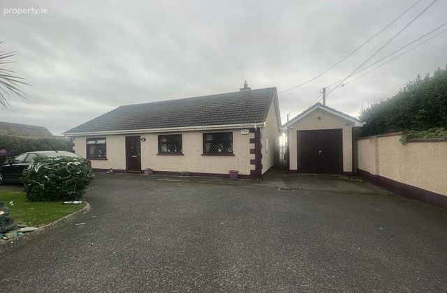 Breezy Point, Strand Street, Clogherhead, Co. Louth - Click to view photos