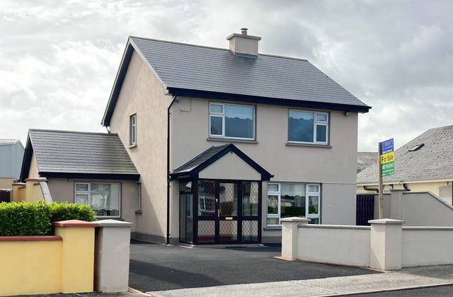 3 Portland Drive, Newcastle West, Co. Limerick - Click to view photos