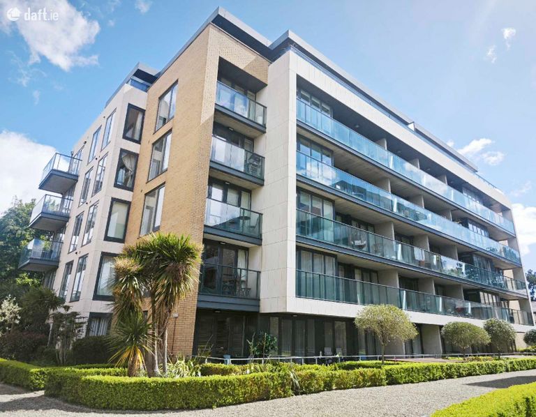 109, Bloomfield Park, Bloomfield Avenue, Donnybrook, Dublin 4 - Click to view photos