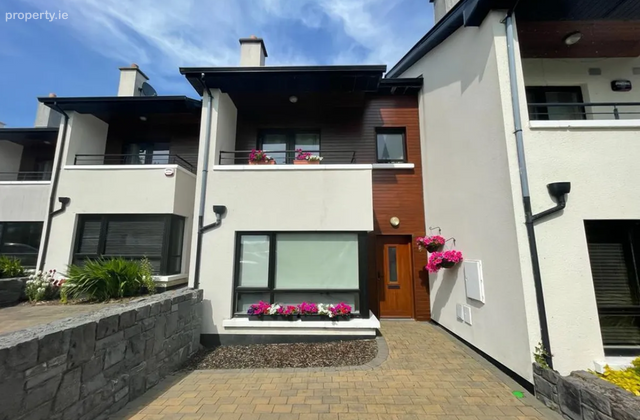 8 Sl&iacute; Na Coille, Cappagh Road, Barna, Co. Galway - Click to view photos