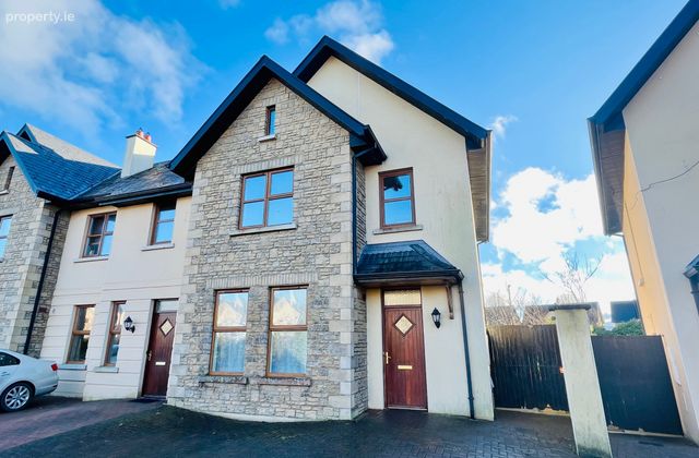 57 Springfield Grove, Rossmore Village, Tipperary Town, Co. Tipperary - Click to view photos