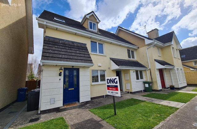 4 Manor Green, Grange Manor, Ovens, Co. Cork - Click to view photos