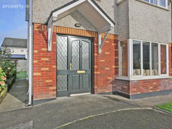 8 Radharc Na Coille, Ballycasey, Shannon, Co. Clare - Image 3