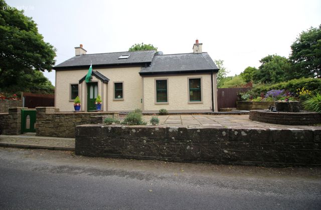 Glendove Cottage, Ballyroe Upper, Kilfinane, Co. Limerick - Click to view photos