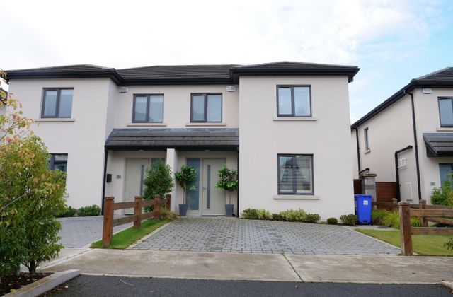 125 Ardmore Hills, Ardmore Road, Mullingar, Co. Westmeath - Click to view photos