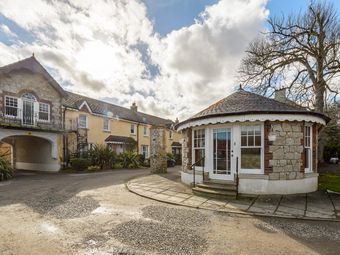 Trident Holiday Homes, The Courtyard, Bettystown, Co. Meath - Image 2
