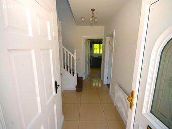 38 Saint Jude\'s Court, Lifford, Co. Donegal - Image 2