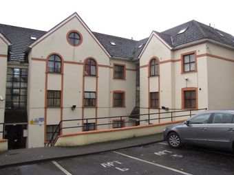 8 Fortwell, Lower Main Street, Letterkenny, Co. Donegal