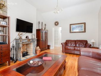 1 Newtown Clarke Cottage, Old Lucan Road, Palmerstown, Dublin 20 - Image 5