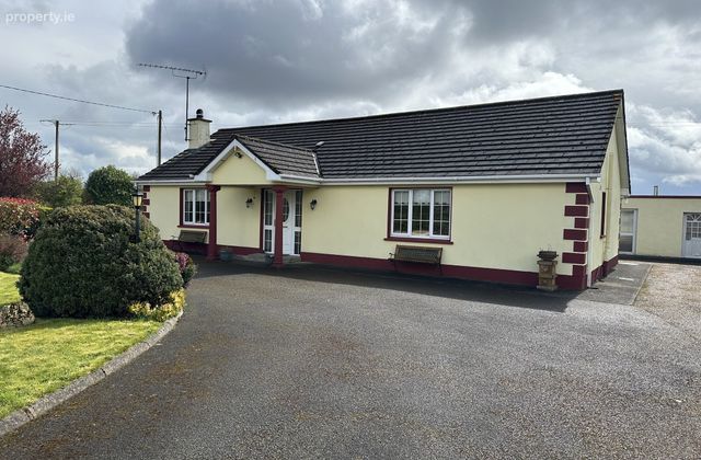 Clonmore, Lismacaffrey, Co. Westmeath - Click to view photos