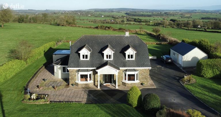 Dromgarriff South, Whitechurch, Co. Cork - Click to view photos